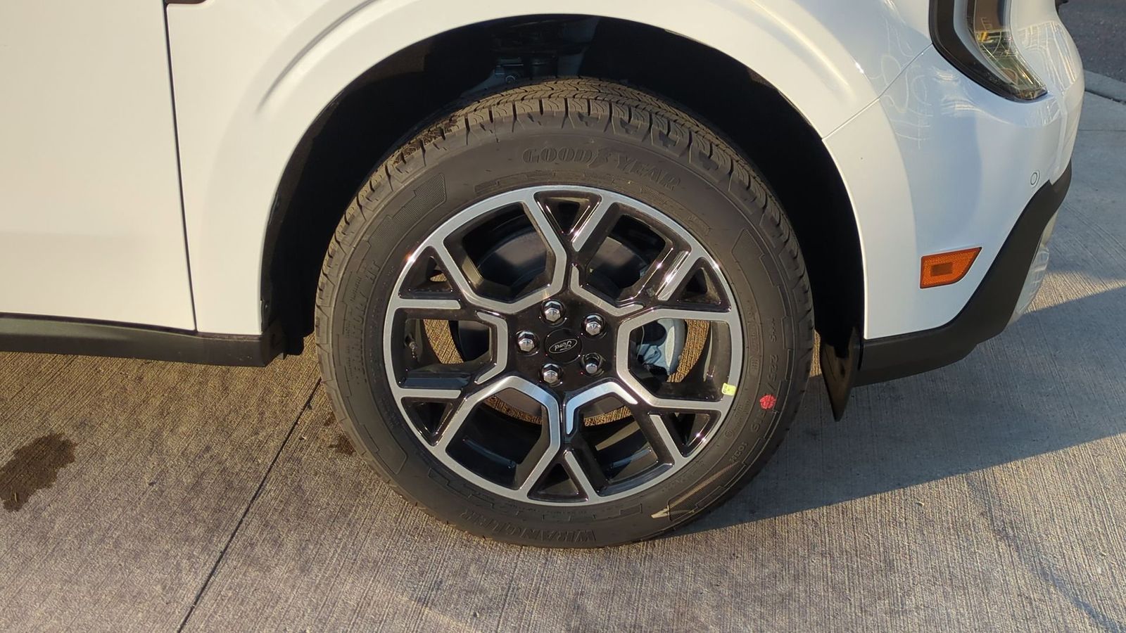 Thumbnail: 2025 Ford Maverick - 10