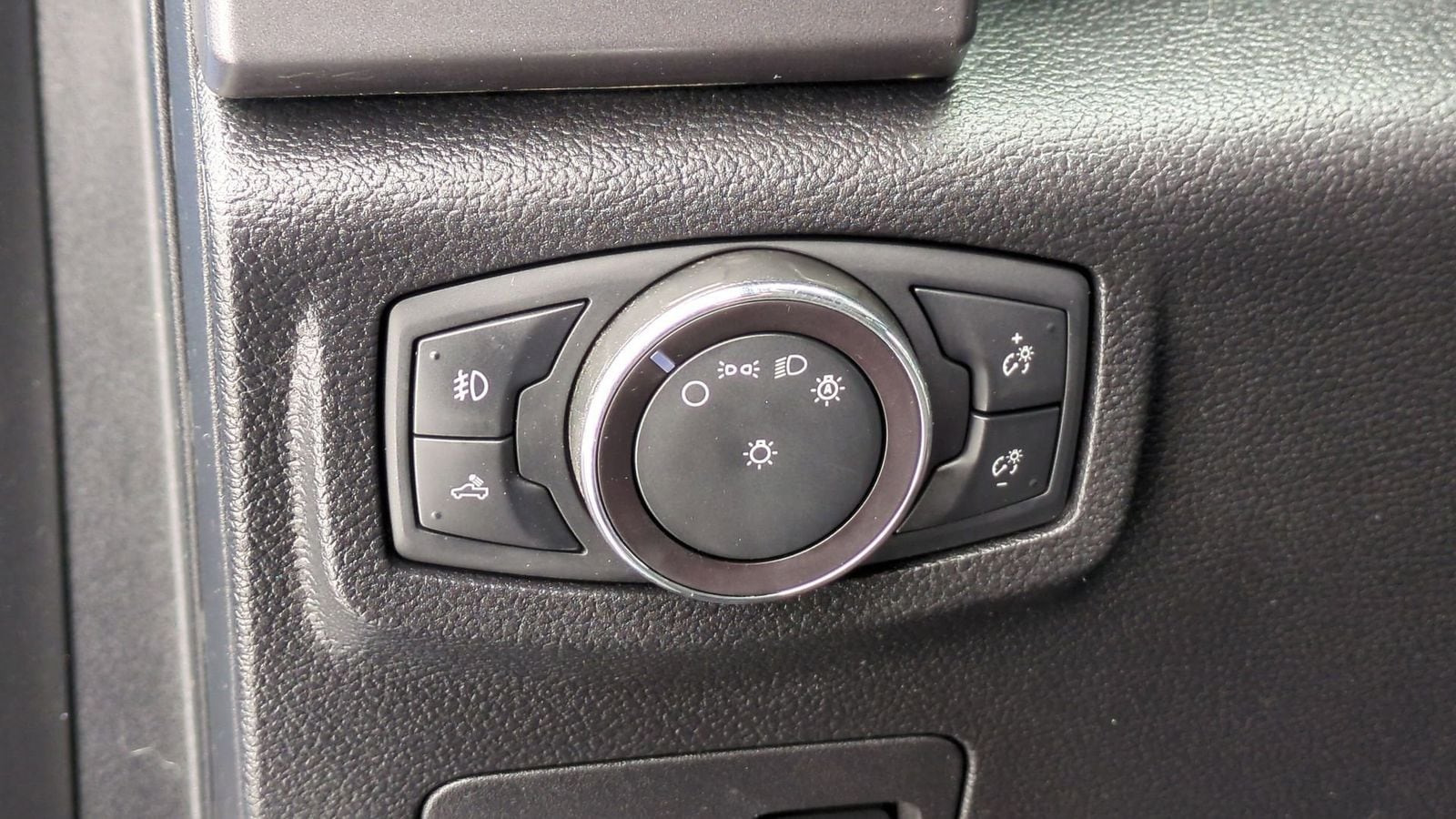 Thumbnail: 2019 Ford F-150 - 19