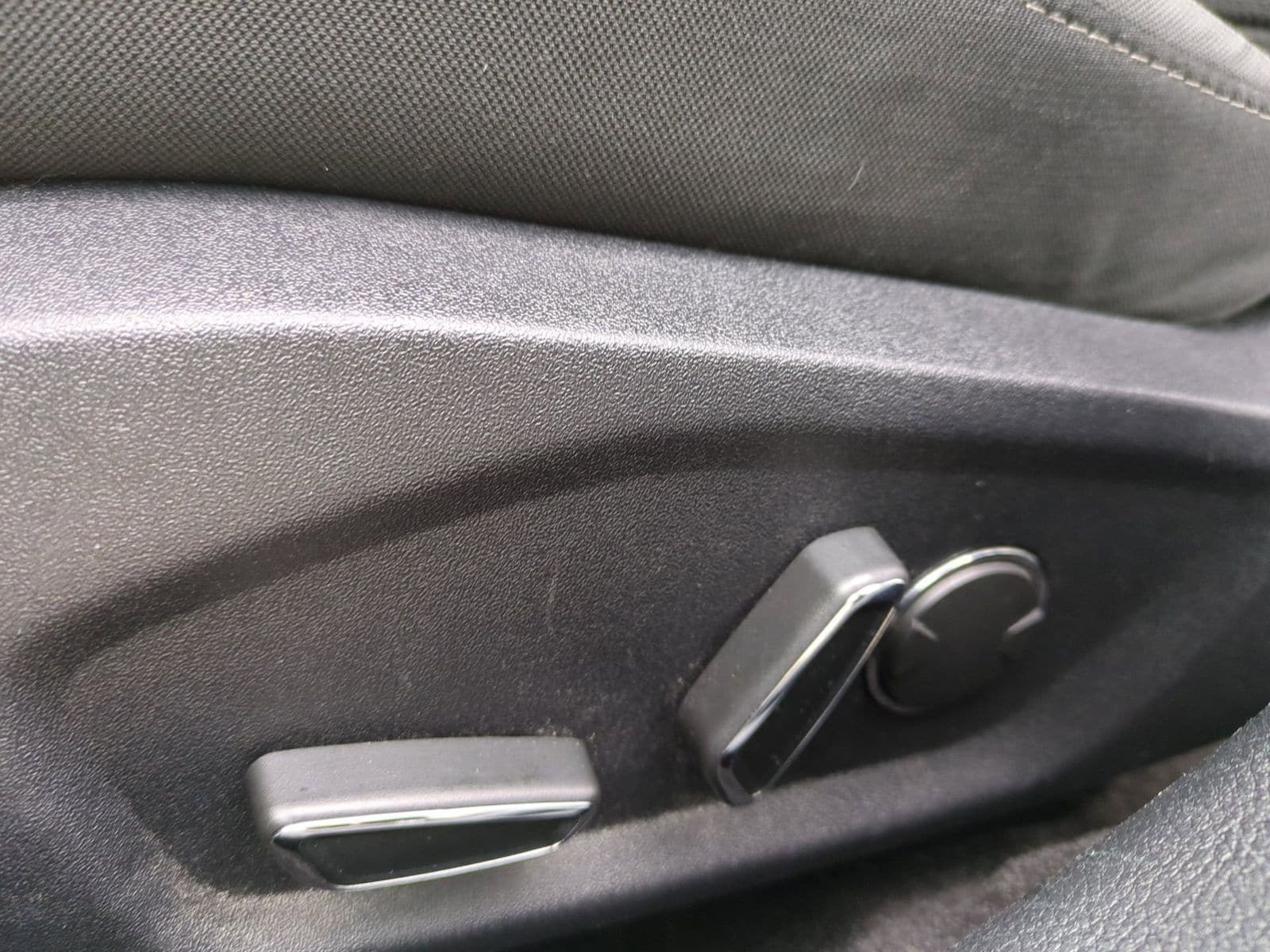 Thumbnail: 2020 Ford Fusion - 19