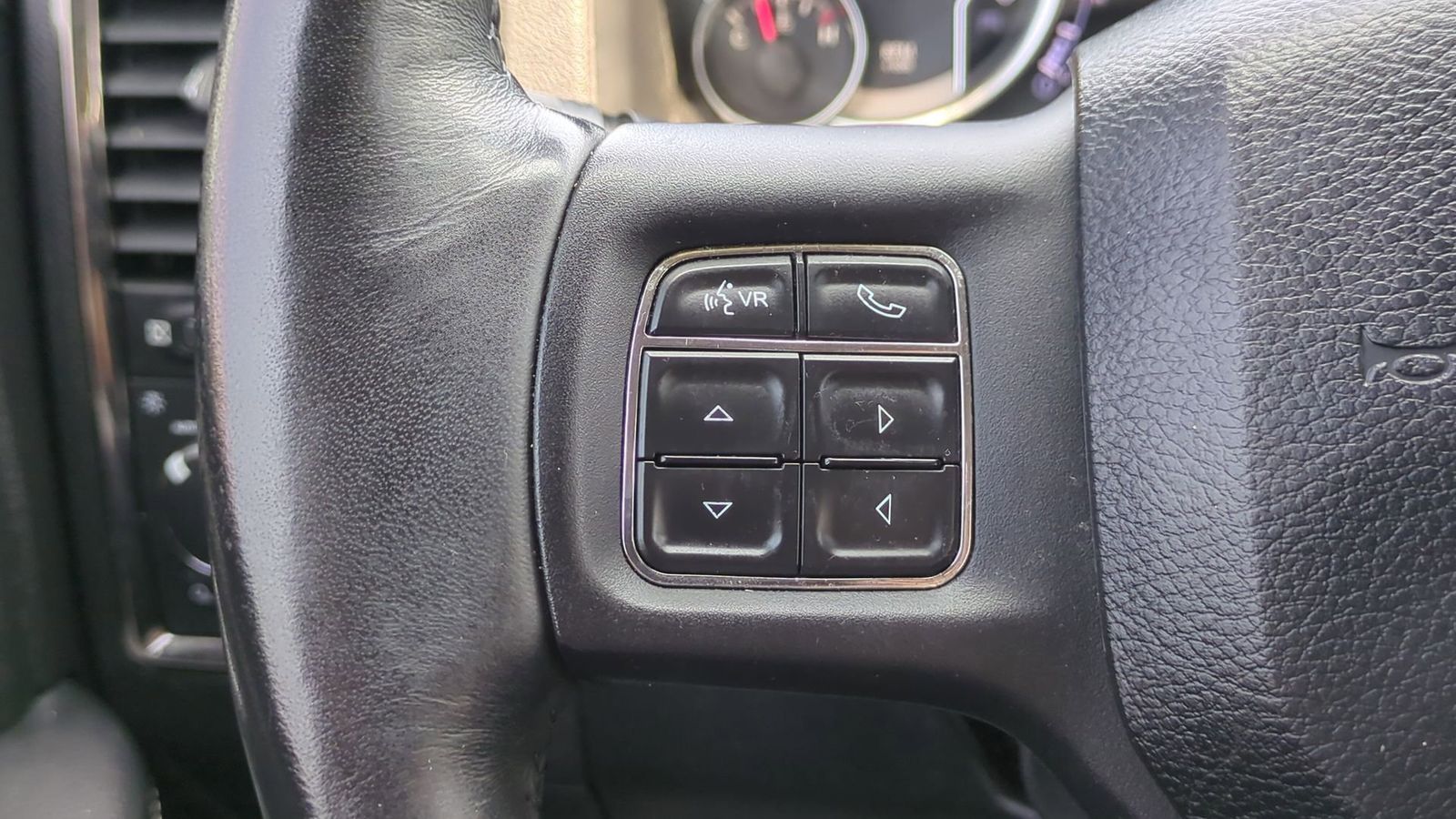 Thumbnail: 2016 RAM 1500 - 10