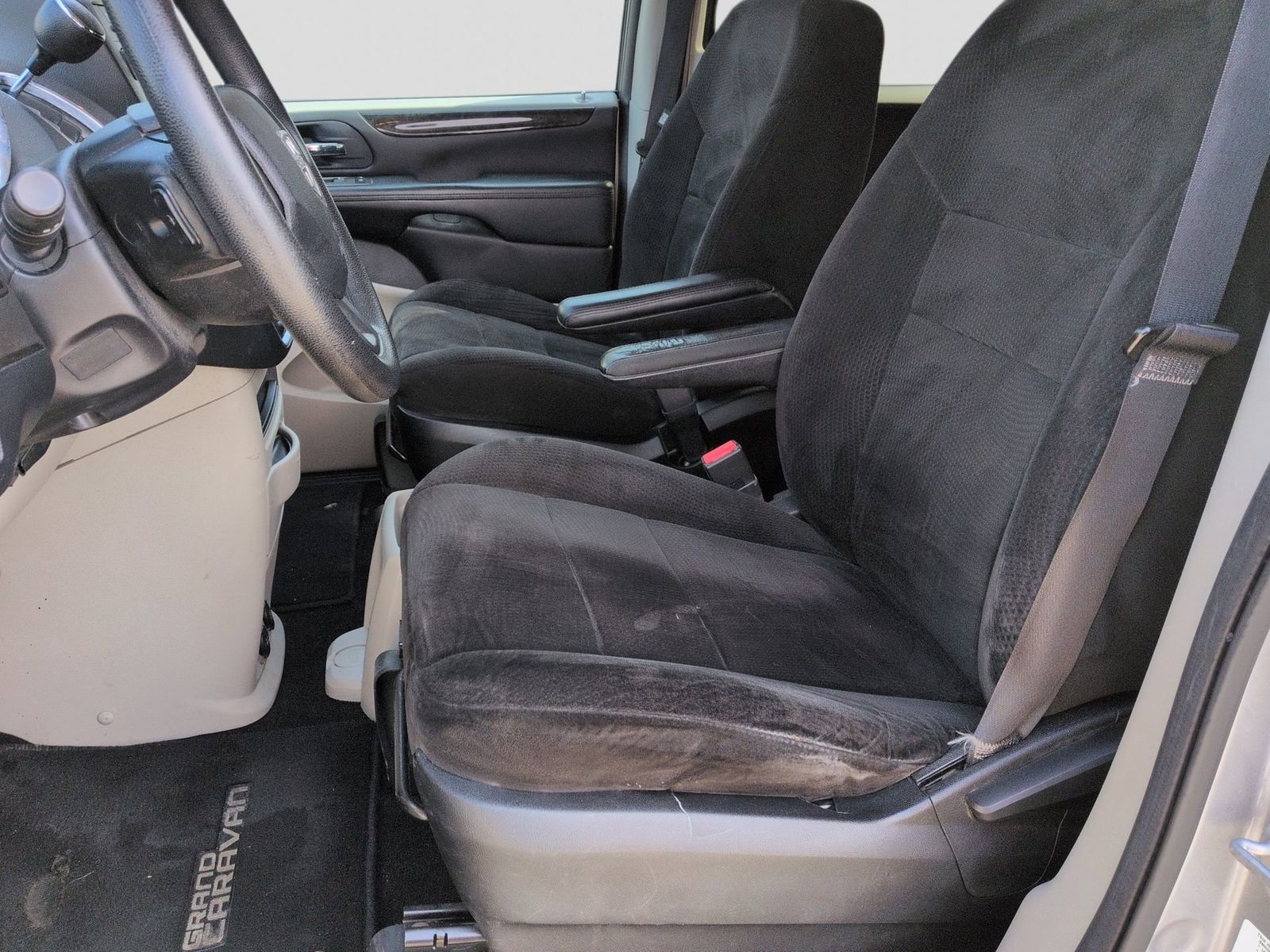 Thumbnail: 2013 Dodge Grand Caravan - 19