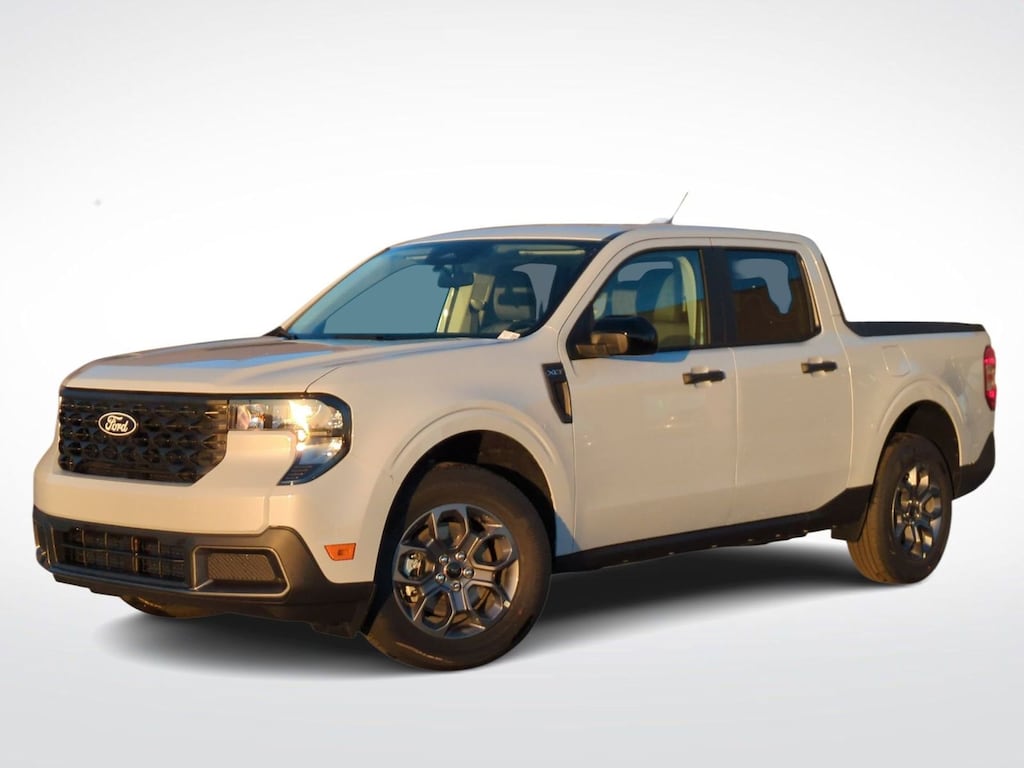 New 2025 Ford Maverick XLT Truck