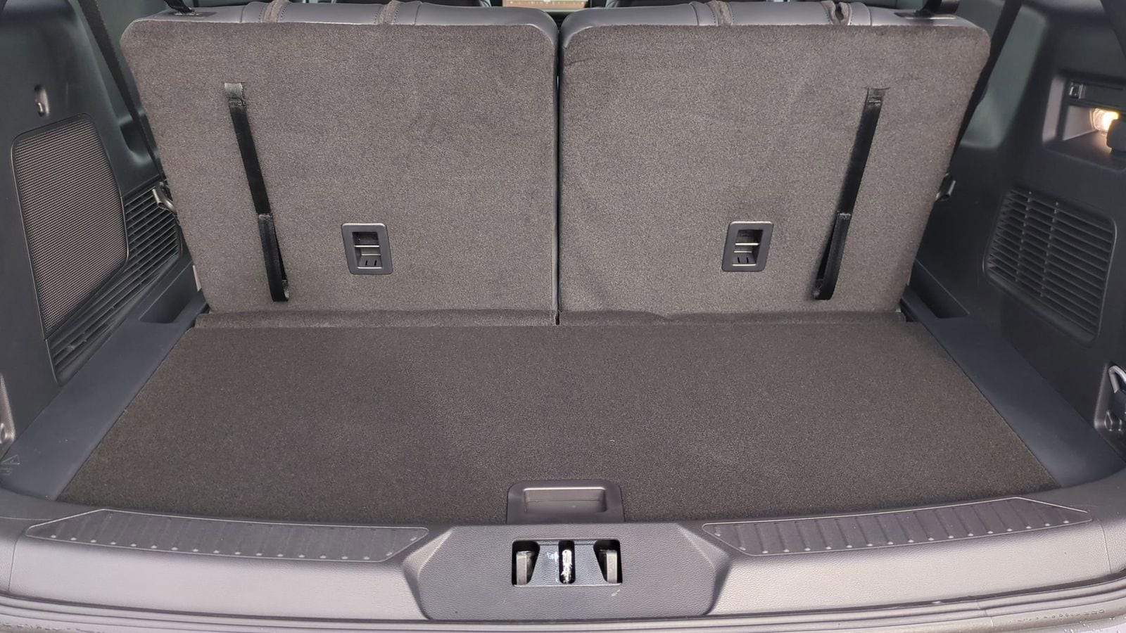 Thumbnail: 2026 Ford Explorer - 35