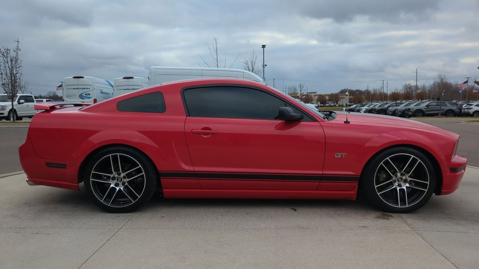 Thumbnail: 2006 Ford Mustang - 8