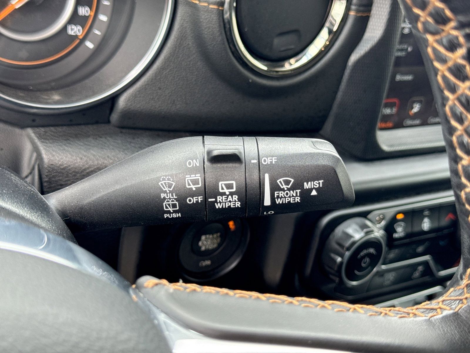 Thumbnail: 2022 Jeep Wrangler - 27