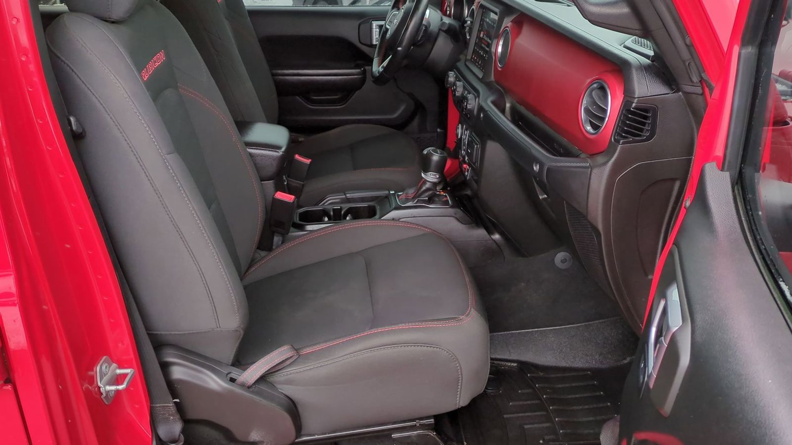 Thumbnail: 2020 Jeep Gladiator - 23