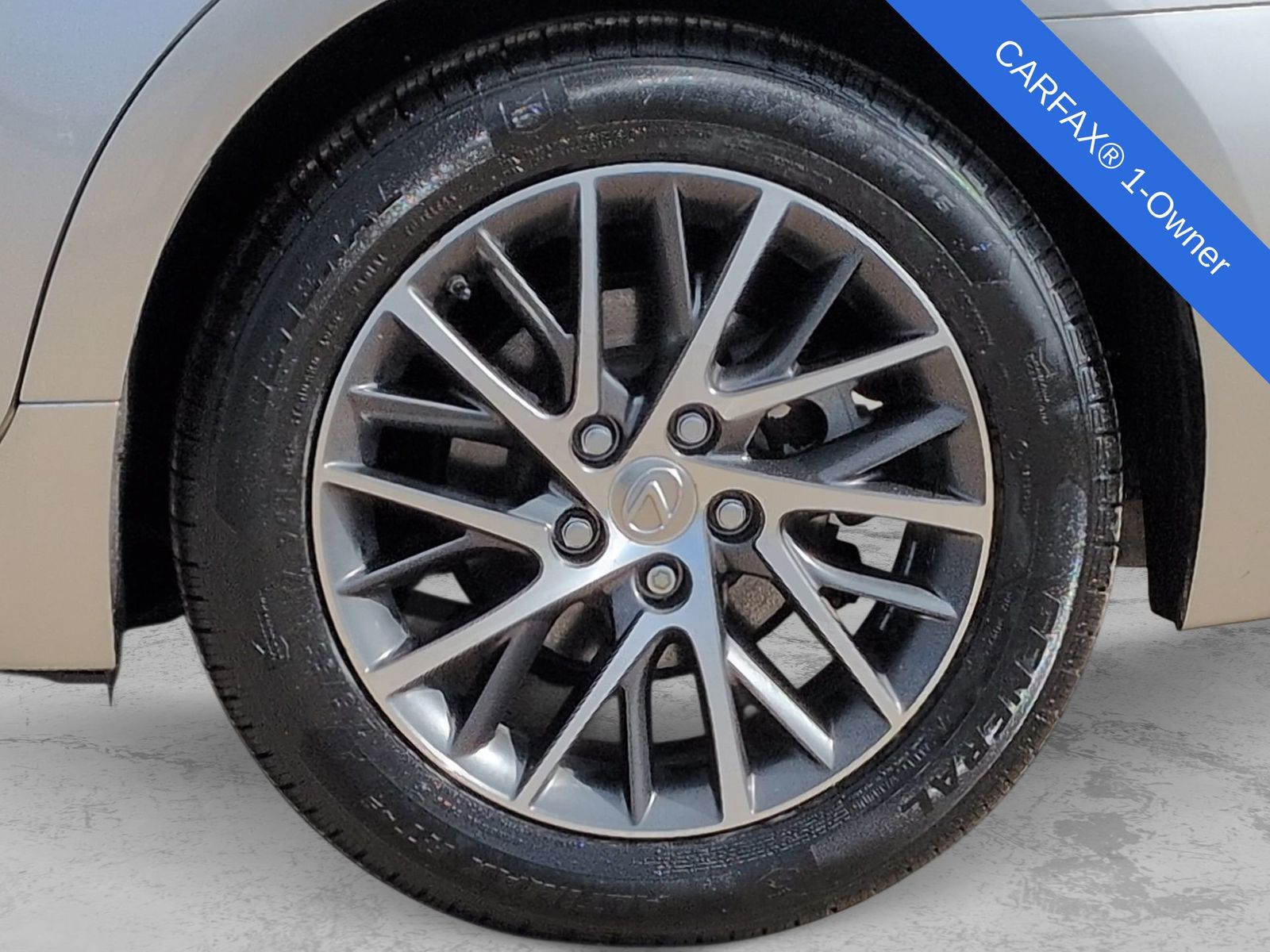 Thumbnail: 2016 Lexus ES - 17