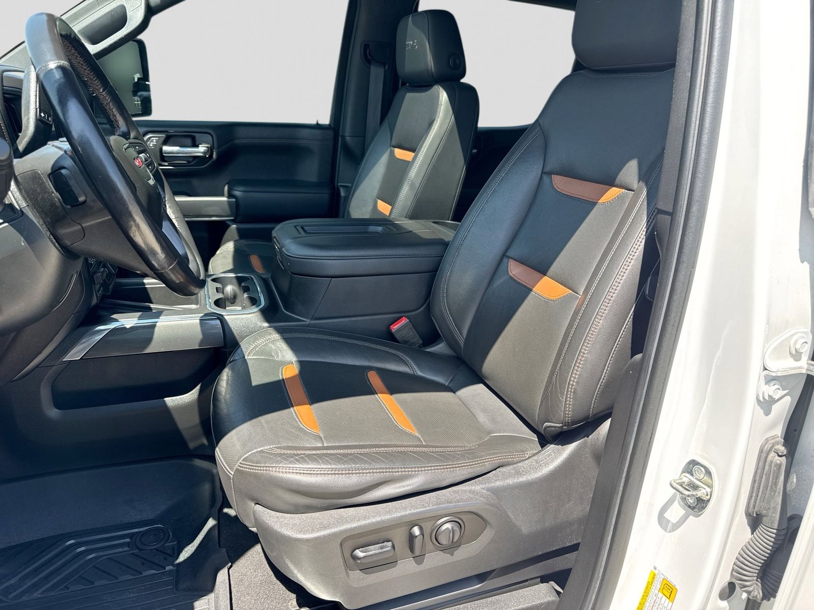Thumbnail: 2020 GMC Sierra 1500 - 17