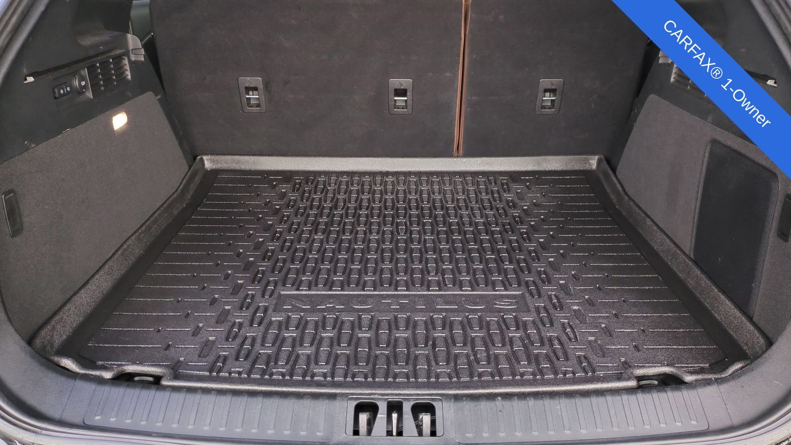 Thumbnail: 2023 Lincoln Nautilus - 41