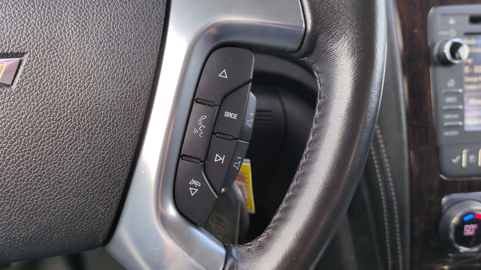 Thumbnail: 2017 Chevrolet Traverse - 27