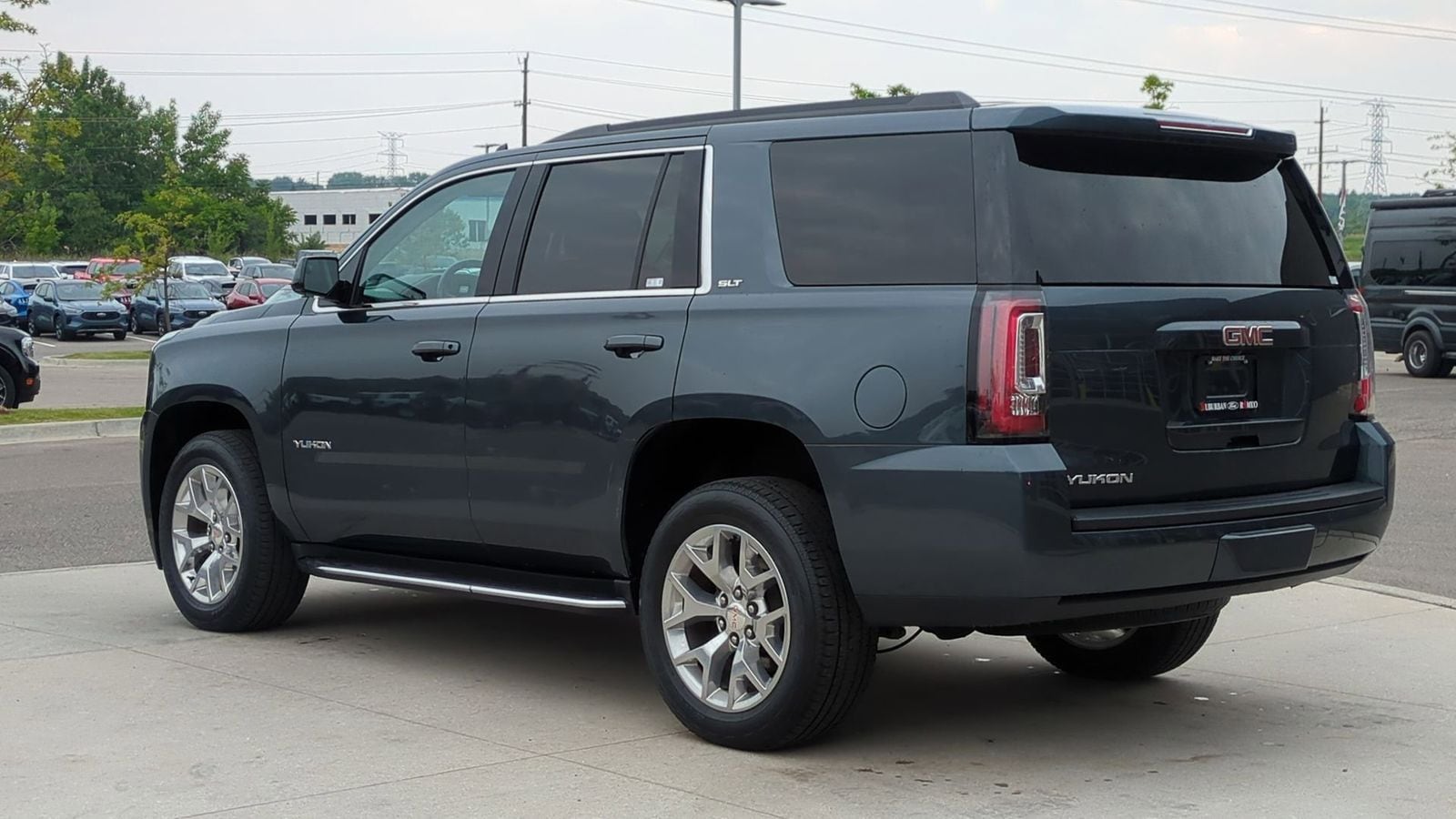 Thumbnail: 2019 GMC Yukon - 3