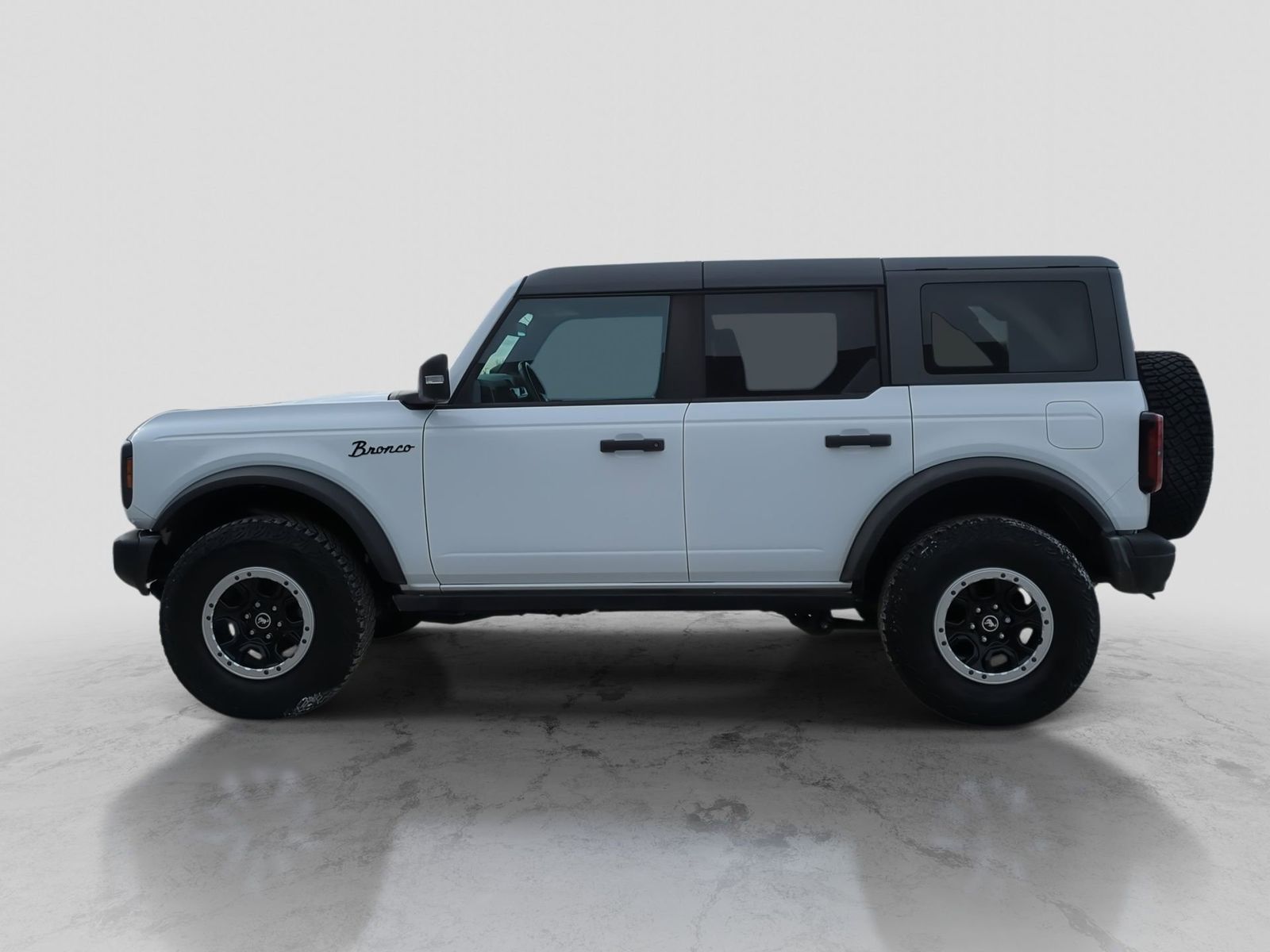 Thumbnail: 2022 Ford Bronco - 3