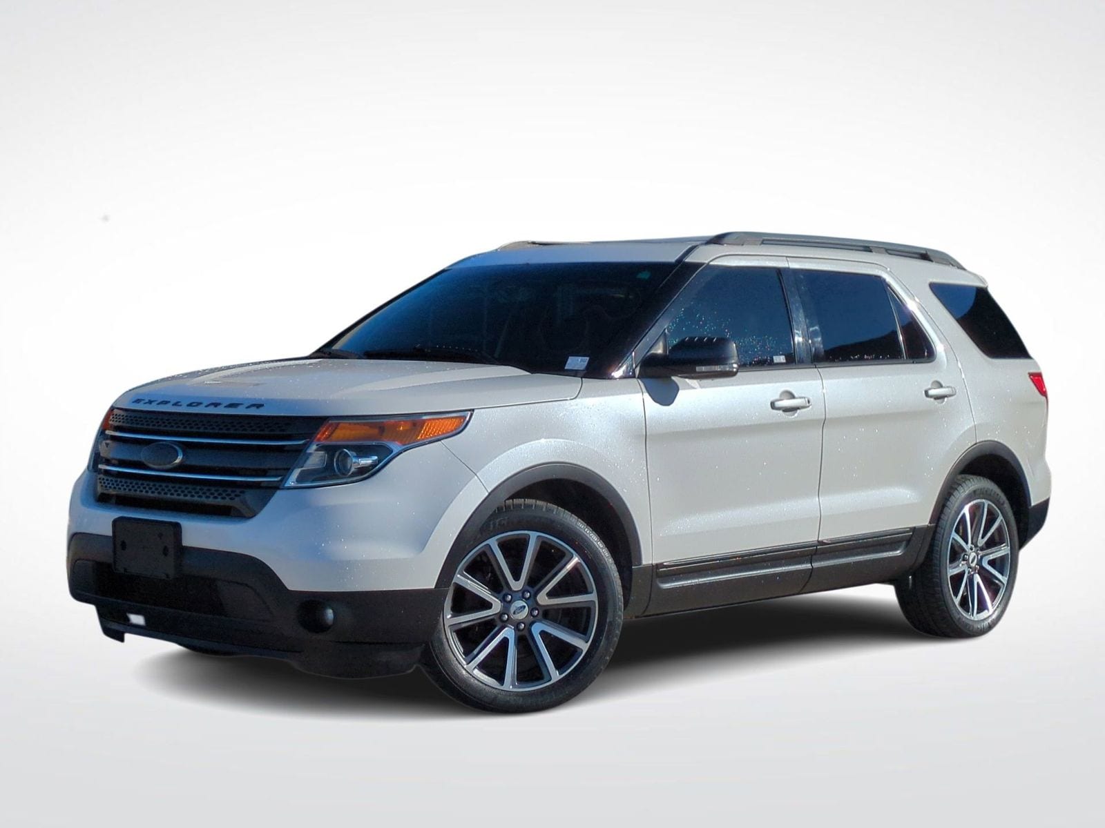 Thumbnail: 2015 Ford Explorer - 1