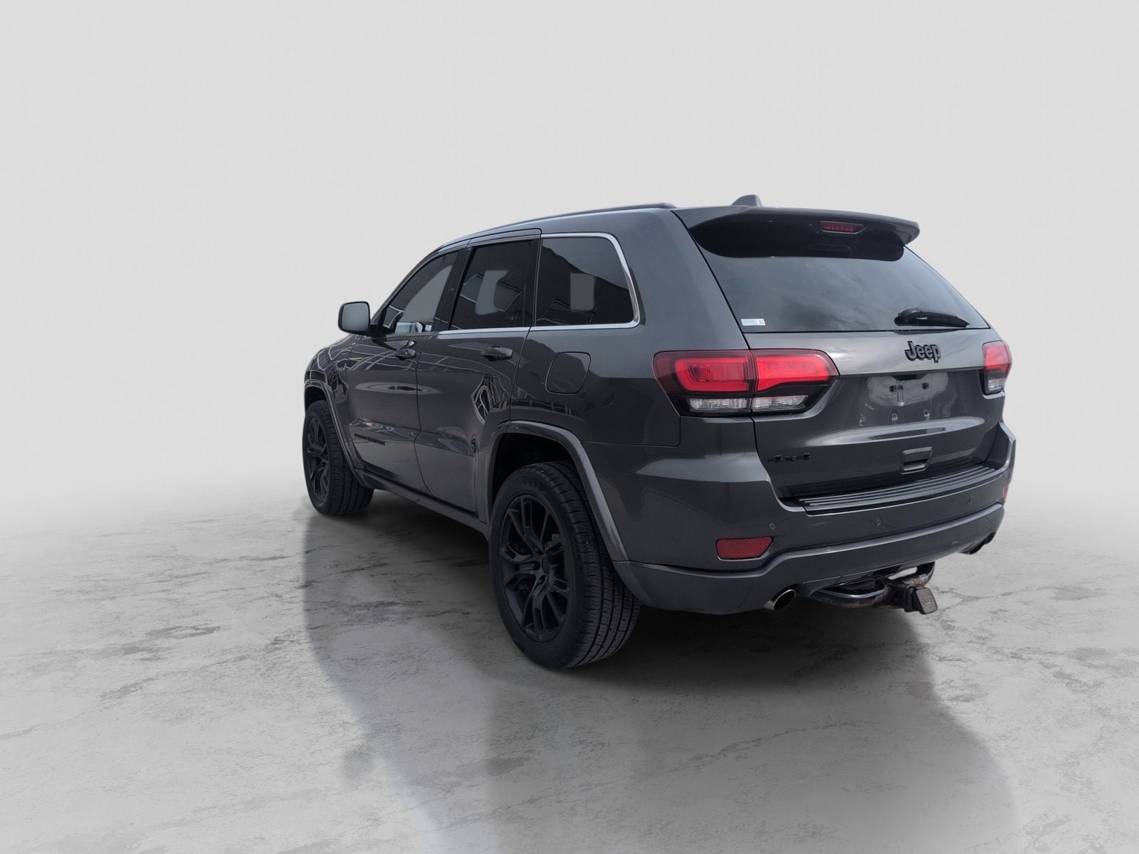 Thumbnail: 2015 Jeep Grand Cherokee - 4