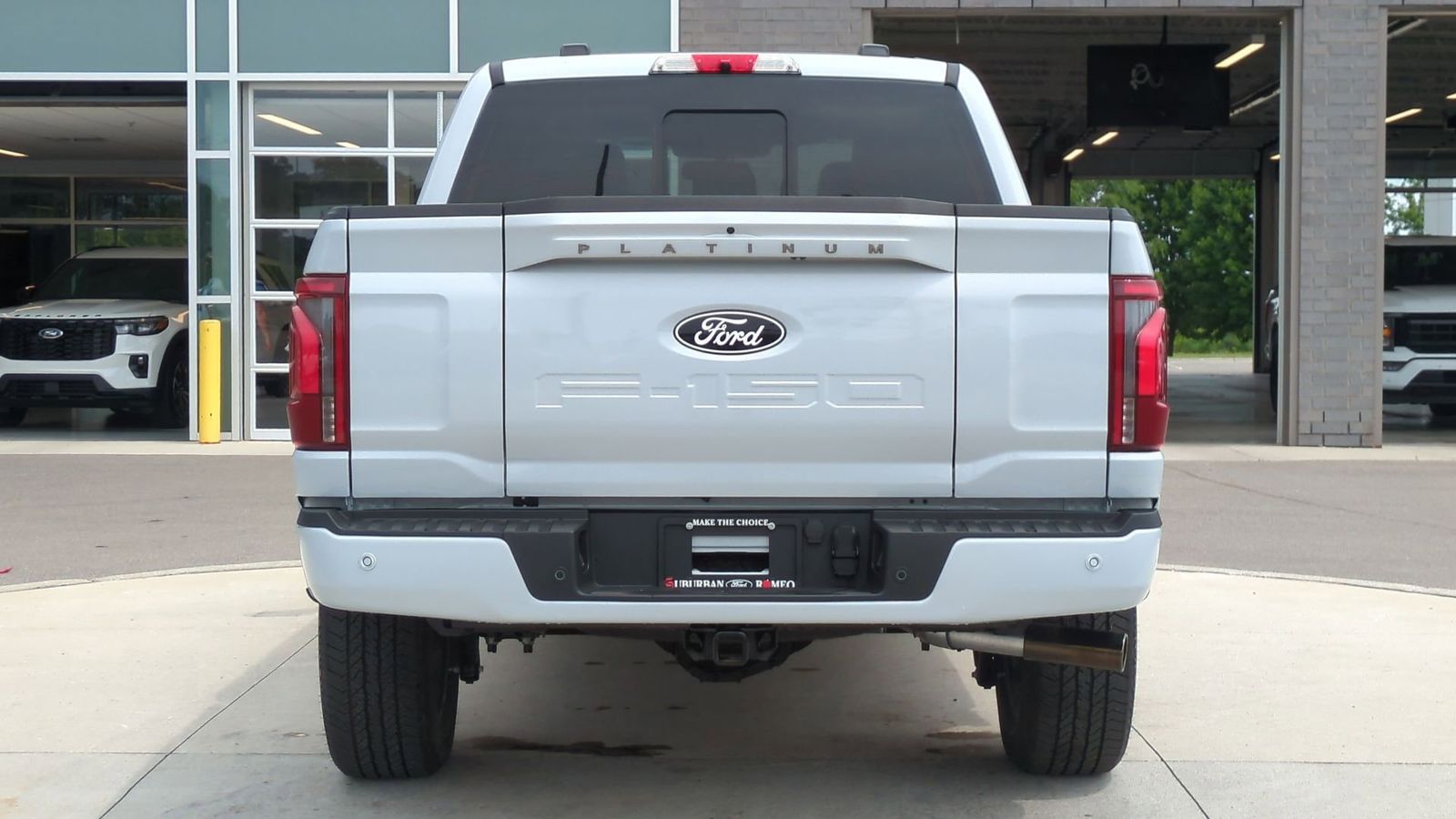 2025 Ford F-150 Platinum photo 4