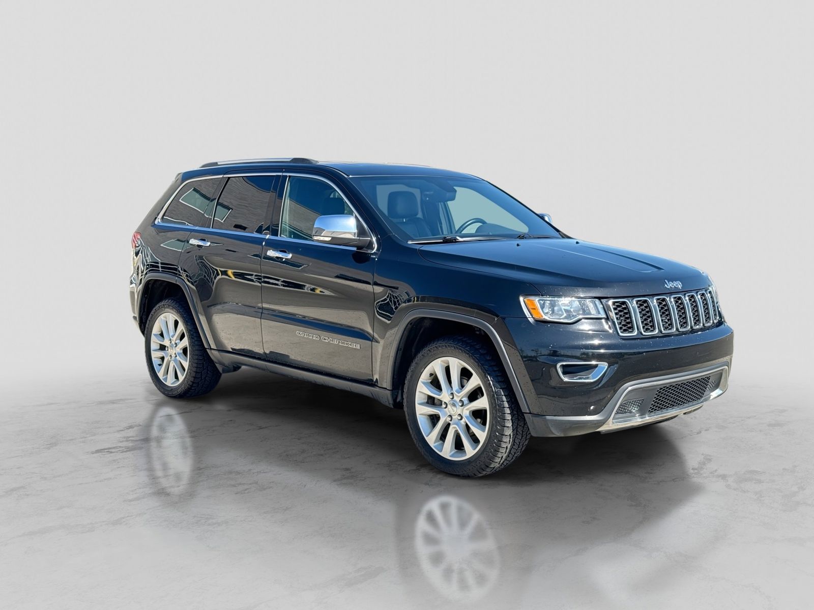 Thumbnail: 2017 Jeep Grand Cherokee - 10