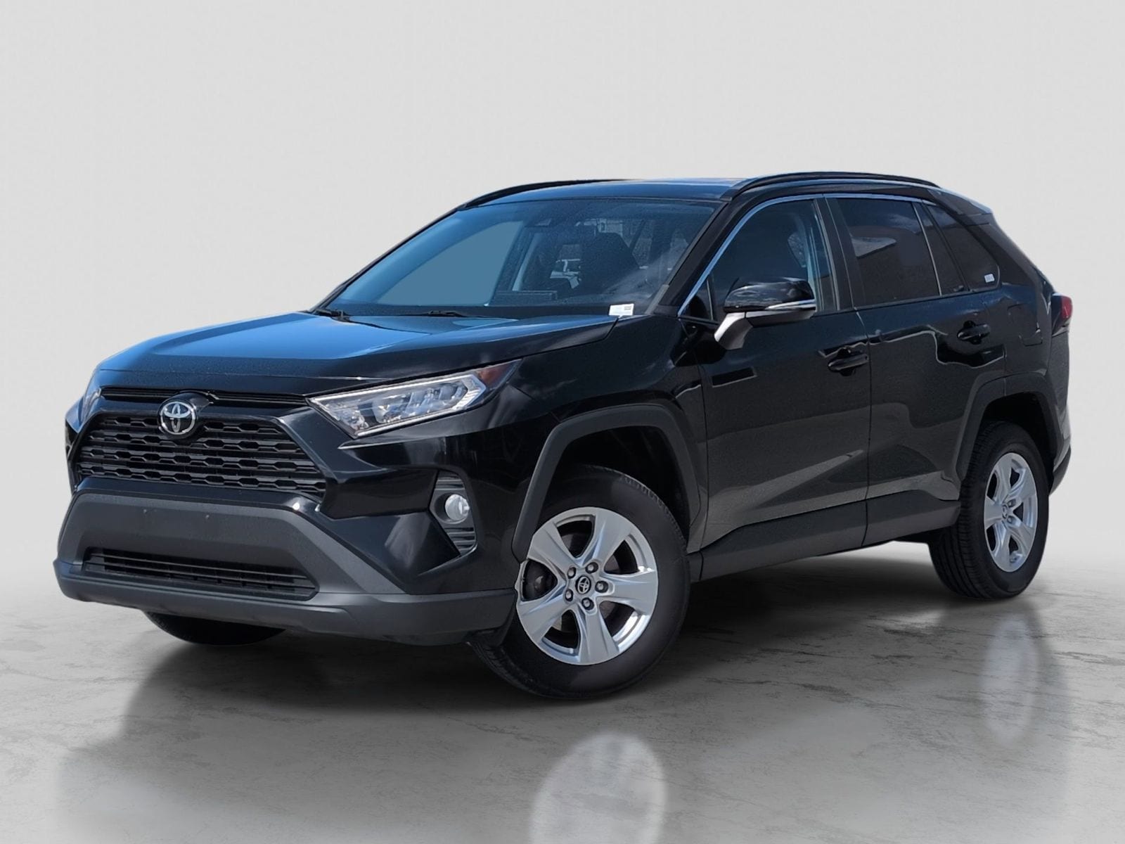 Thumbnail: 2019 Toyota RAV4 - 1