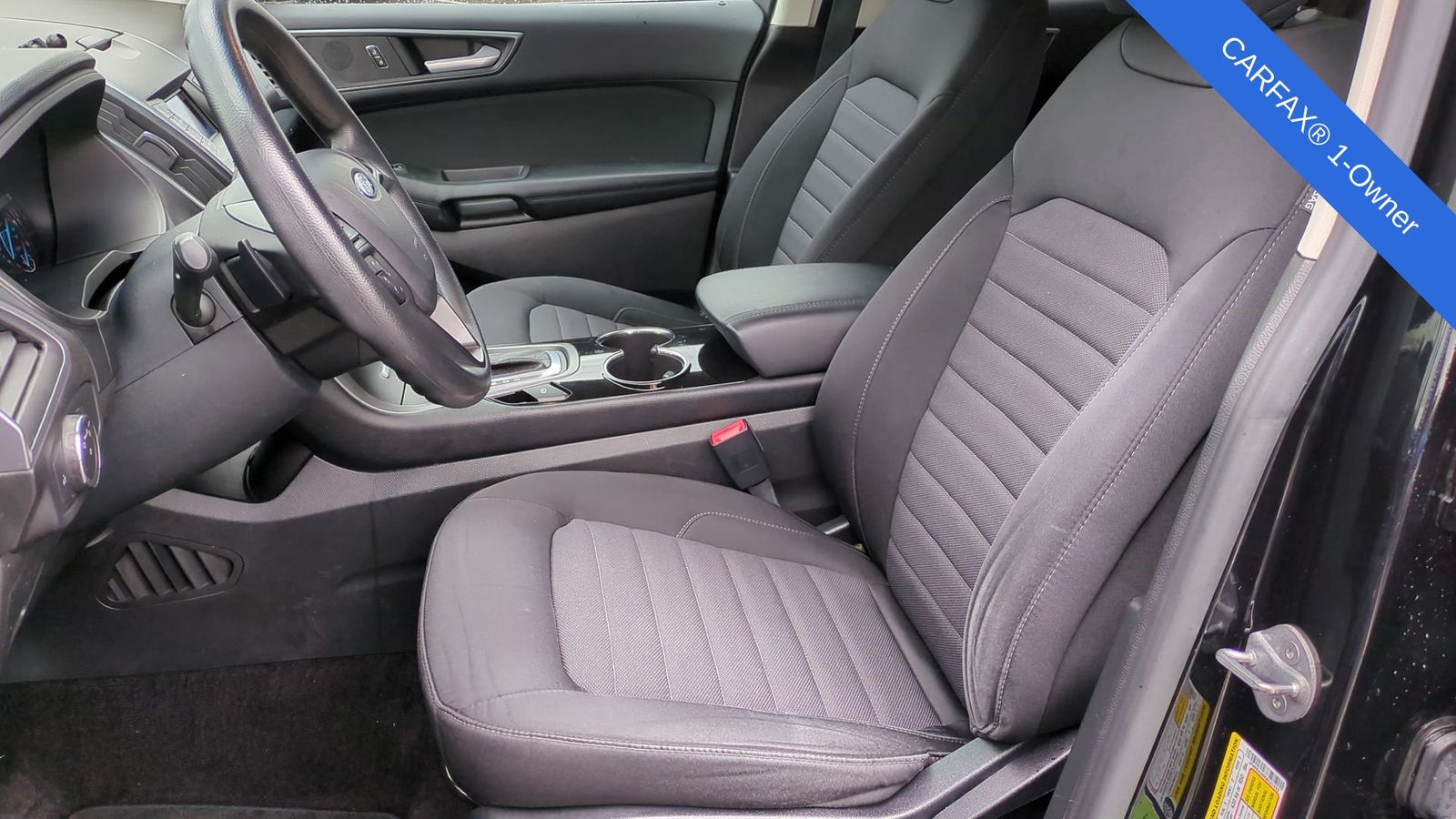 2016 Ford Edge SE 16
