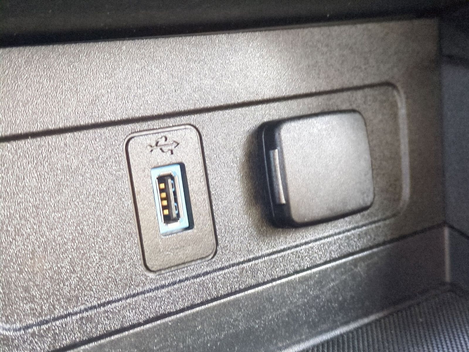 Thumbnail: 2019 Ford Escape - 33