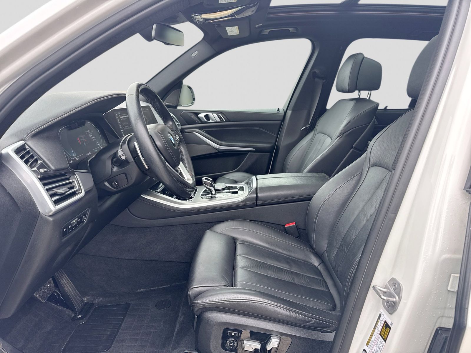 Thumbnail: 2021 BMW X5 - 3