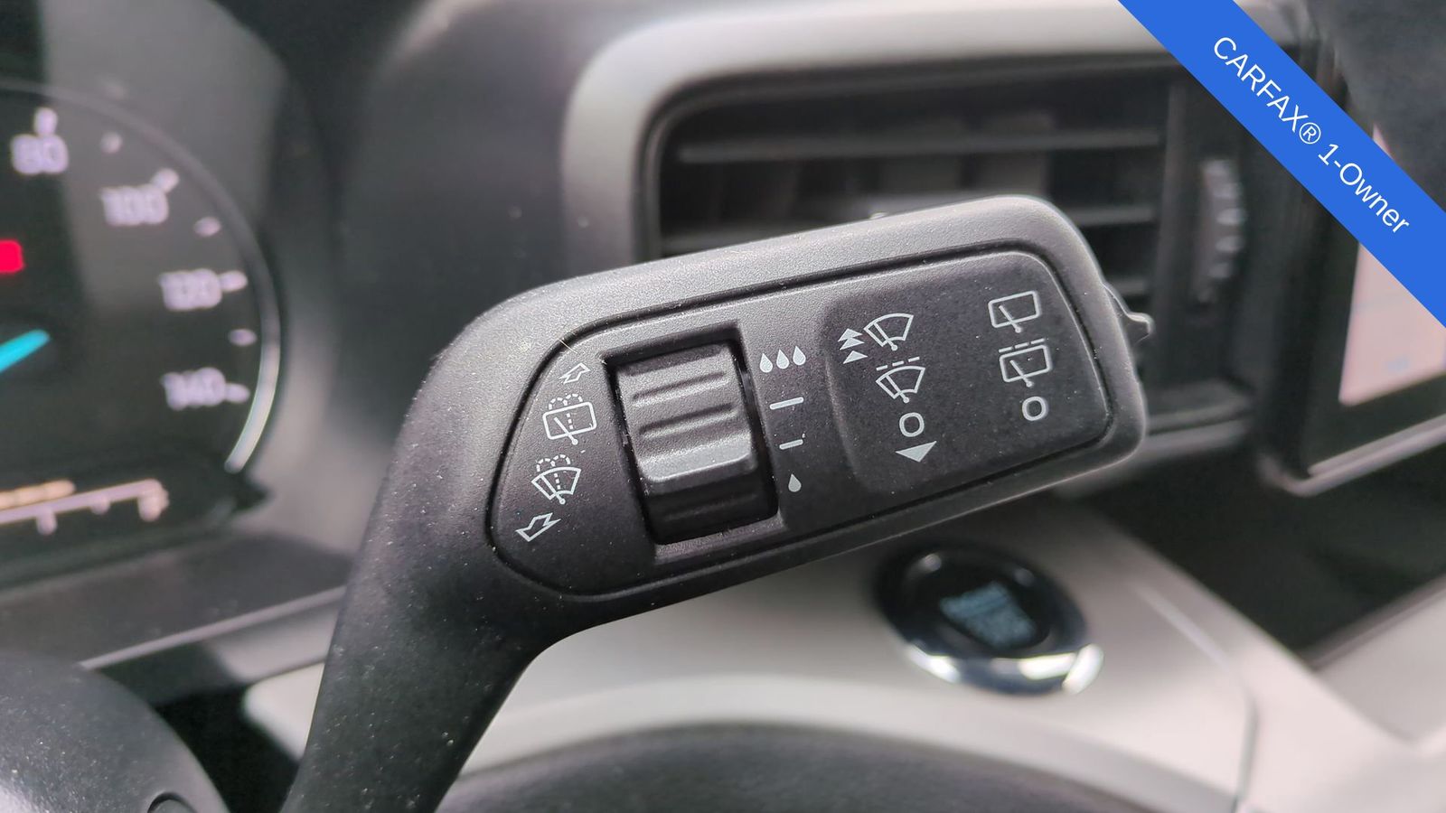 2023 Ford Explorer XLT 25