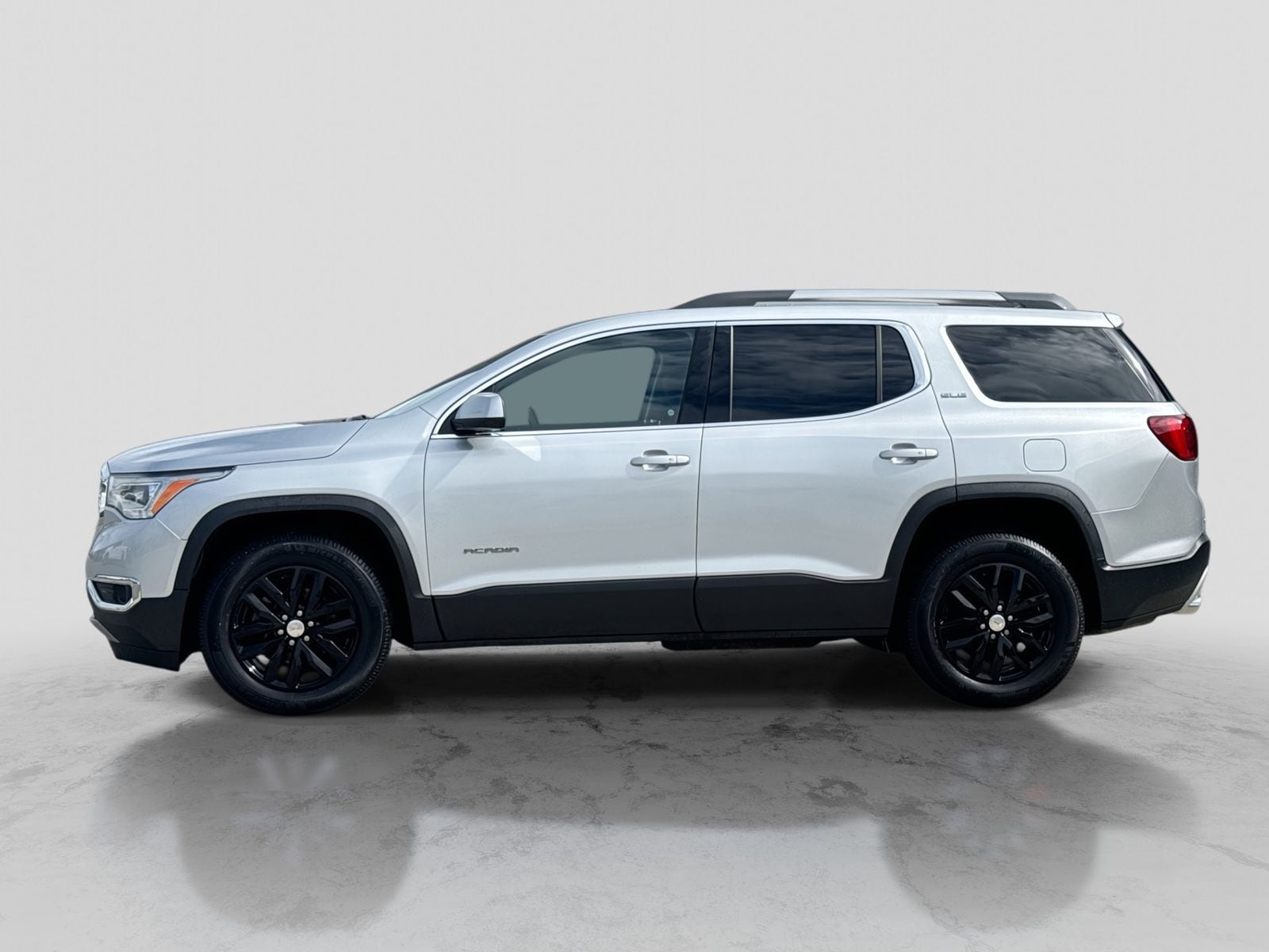 Thumbnail: 2017 GMC Acadia - 3