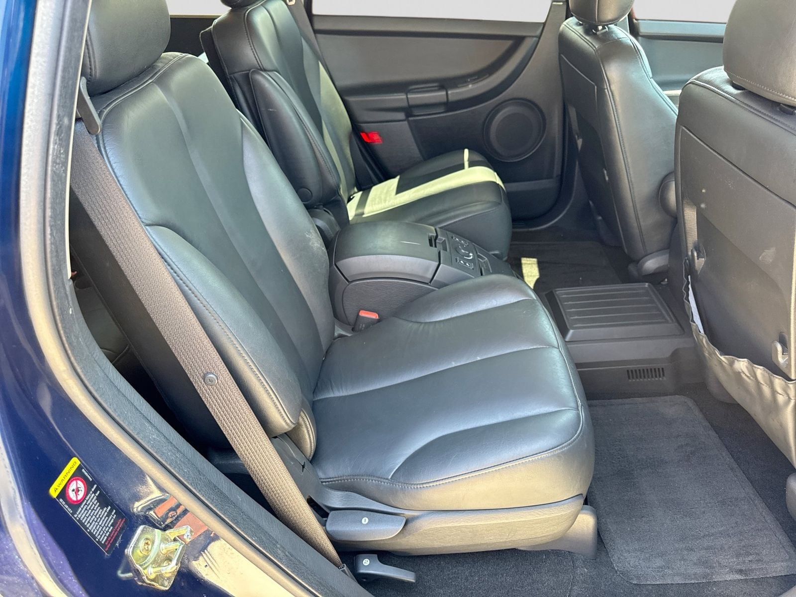 Thumbnail: 2005 Chrysler Pacifica - 18