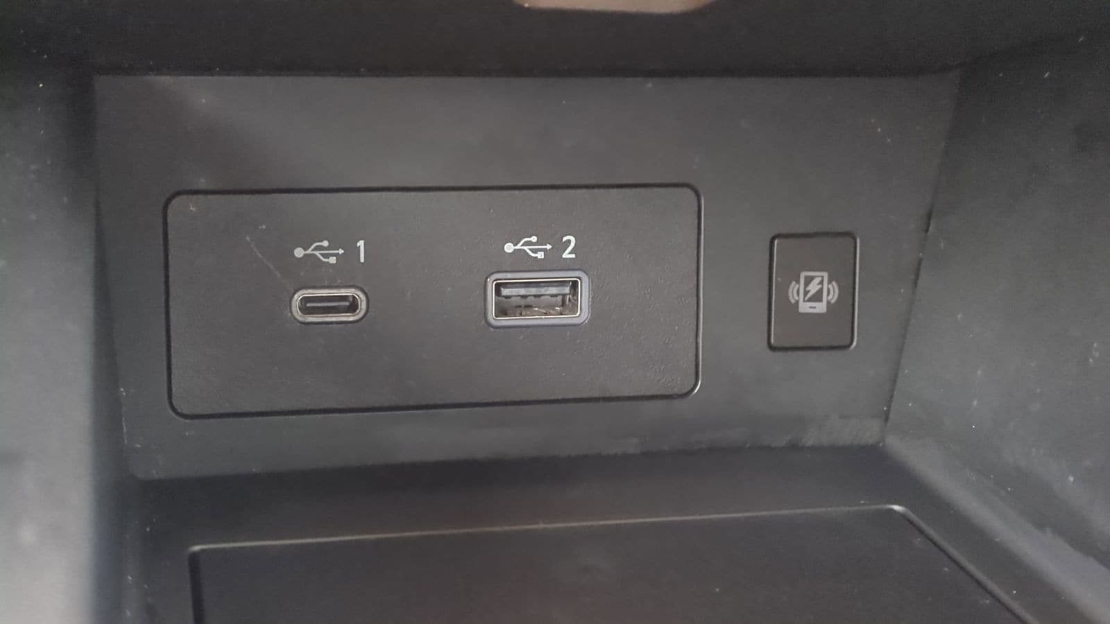 Thumbnail: 2023 INFINITI QX60 - 32