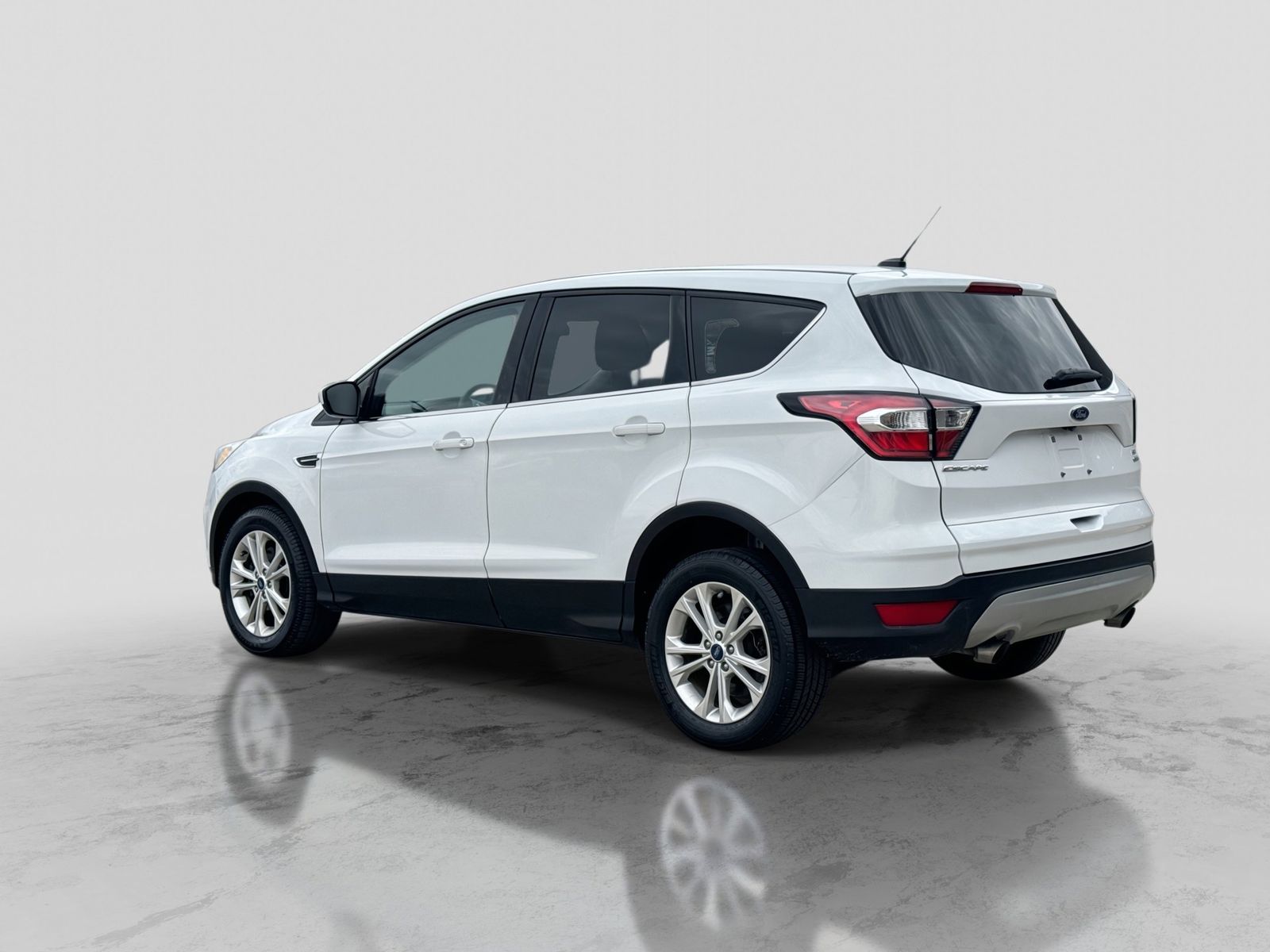 Thumbnail: 2017 Ford Escape - 4