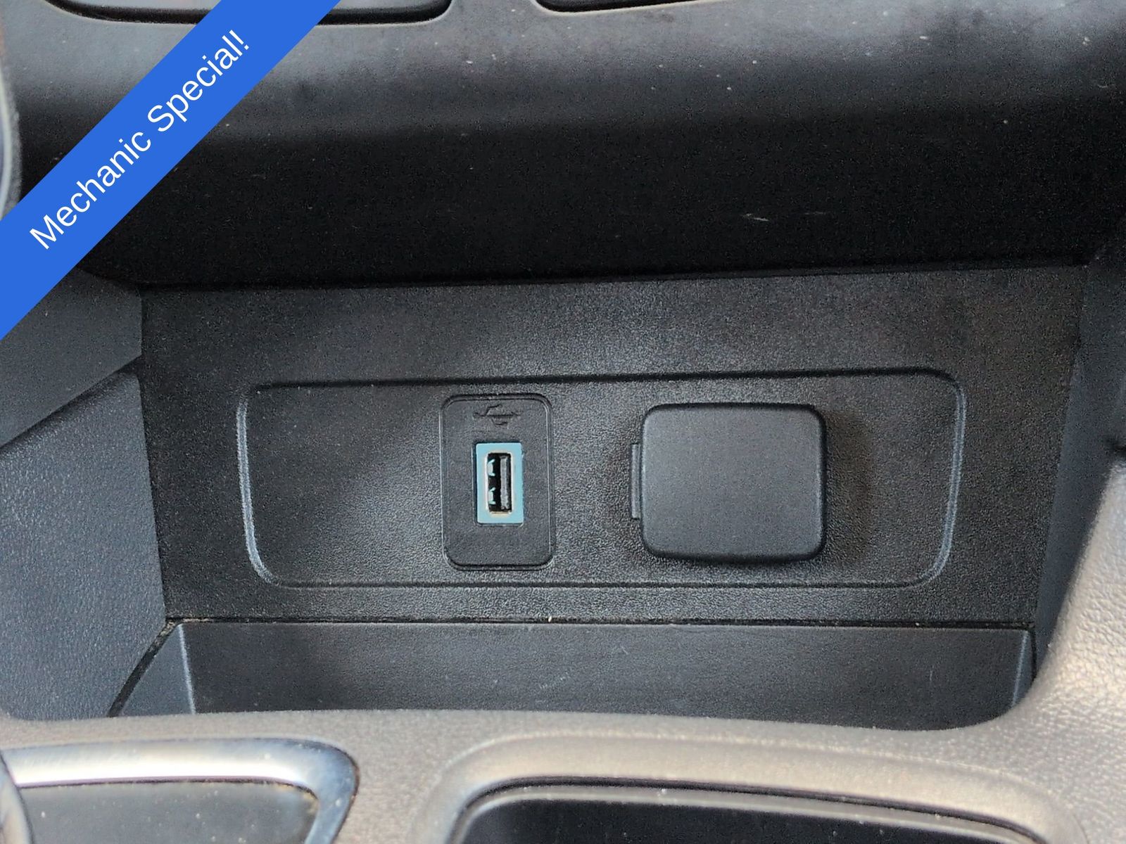 Thumbnail: 2019 Ford Escape - 29