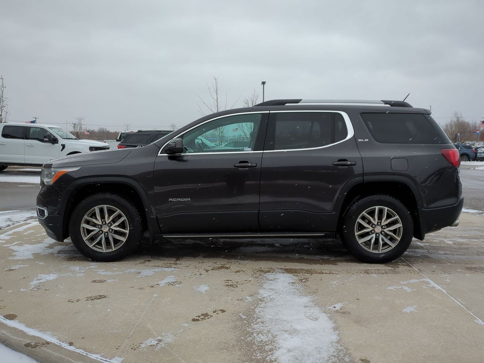 Thumbnail: 2018 GMC Acadia - 3