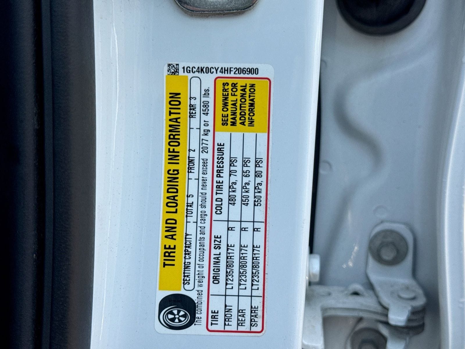 Thumbnail: 2017 Chevrolet Silverado 3500 - 38