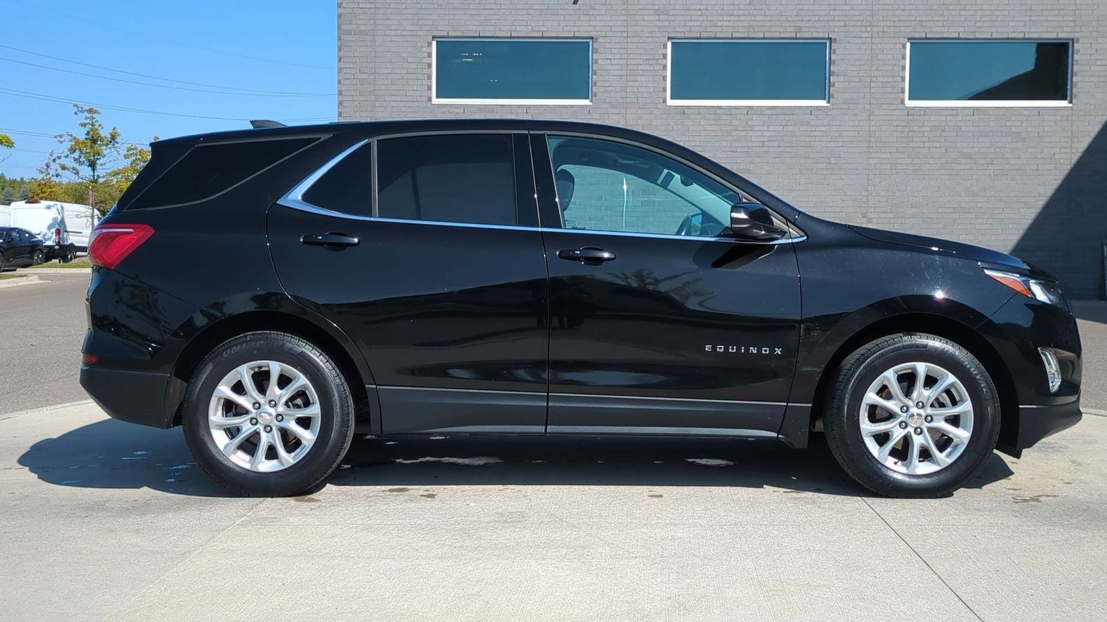 Thumbnail: 2019 Chevrolet Equinox - 8