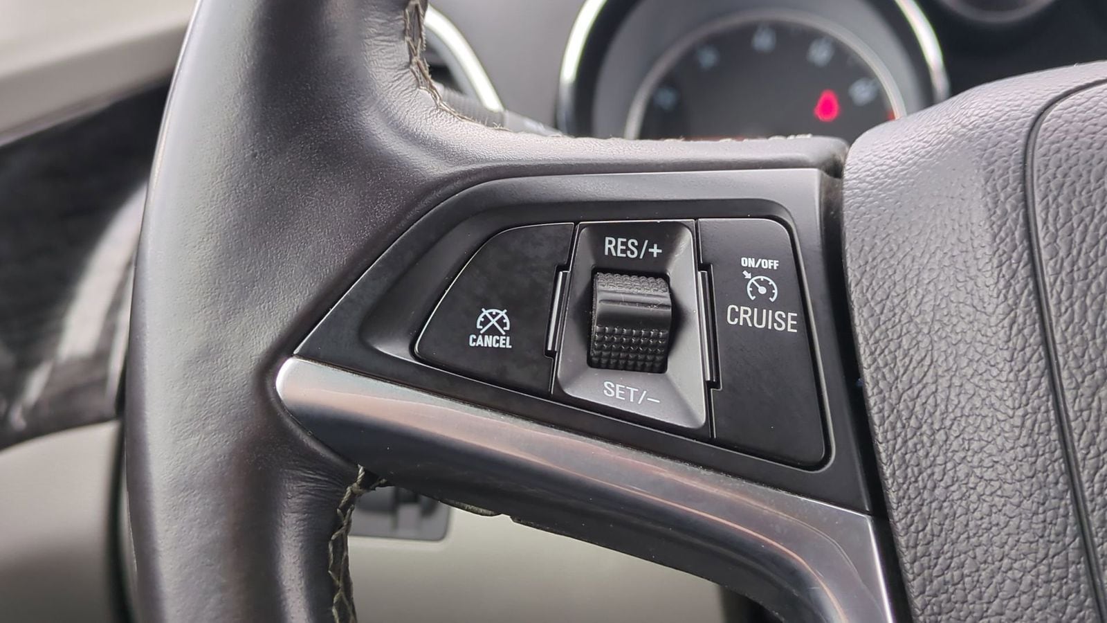 Thumbnail: 2016 Buick Encore - 26