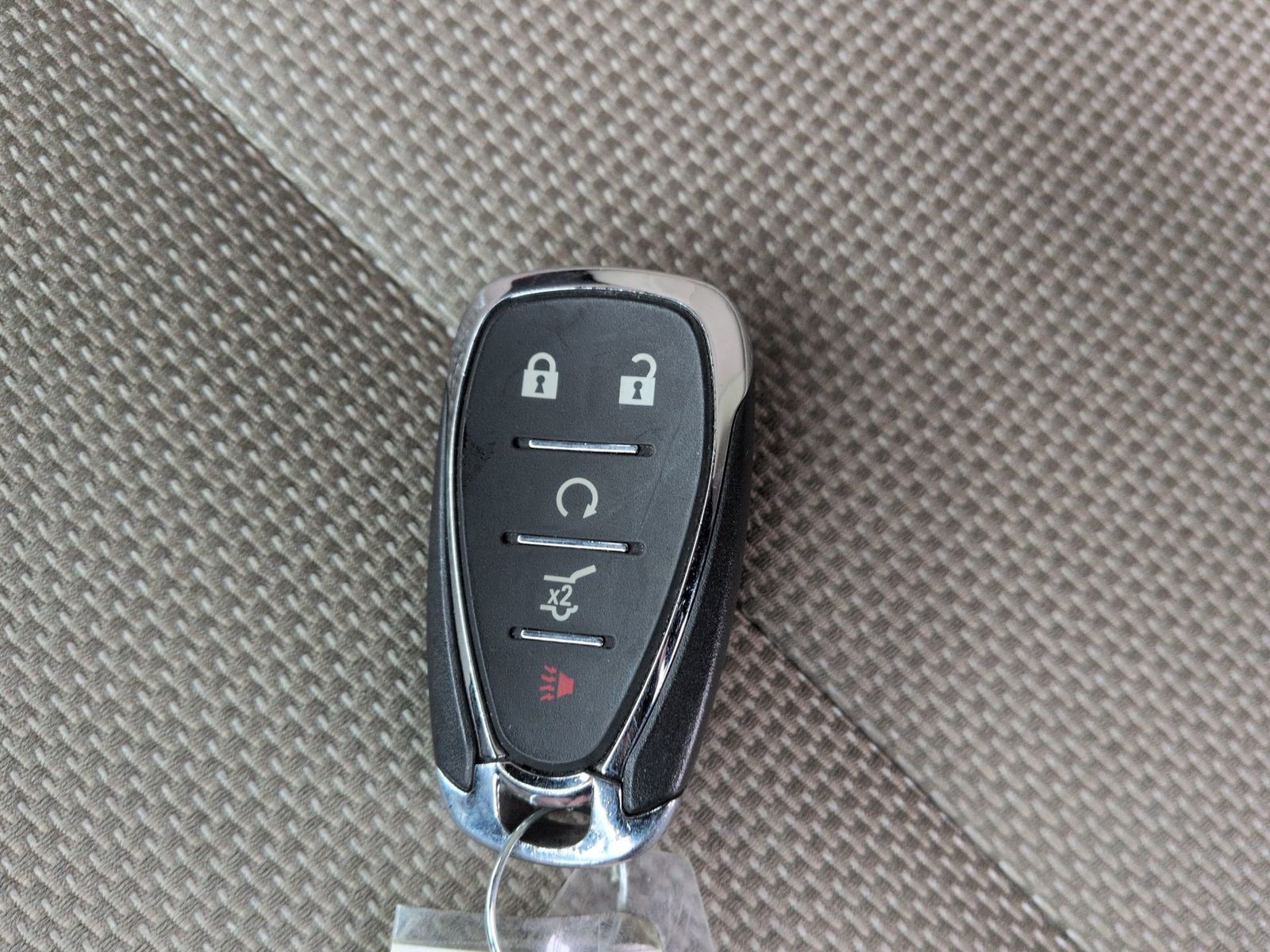 Thumbnail: 2022 Chevrolet Traverse - 38