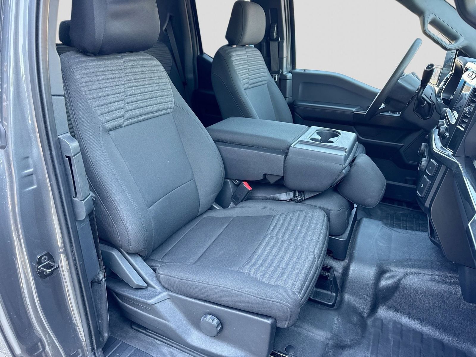 Thumbnail: 2022 Ford F-150 - 22