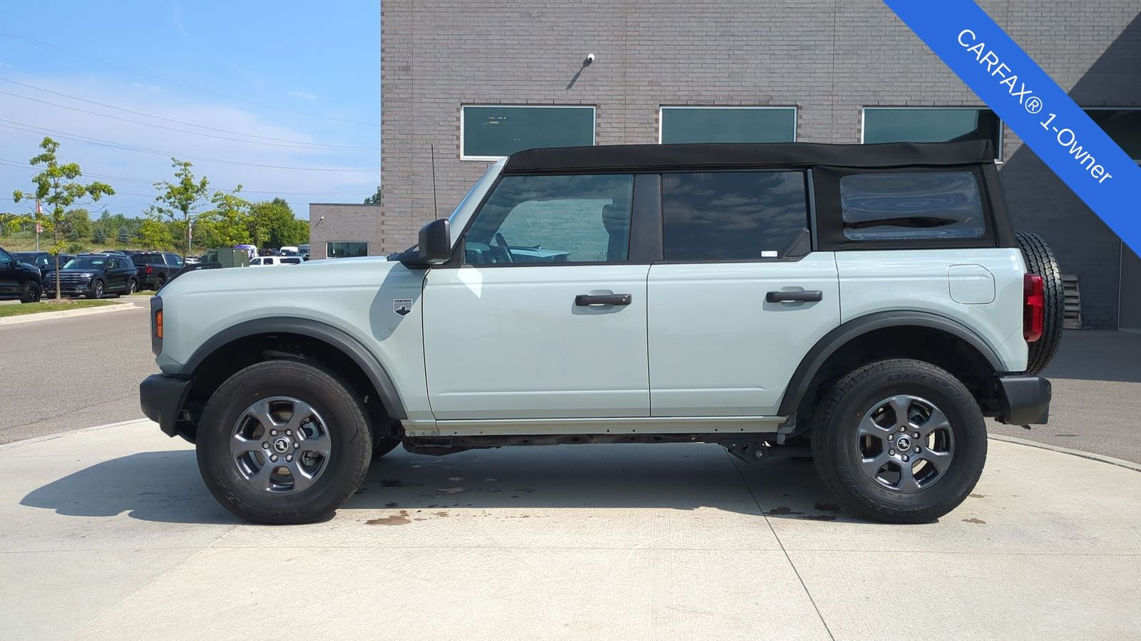 2023 Ford Bronco Big Bend photo 2
