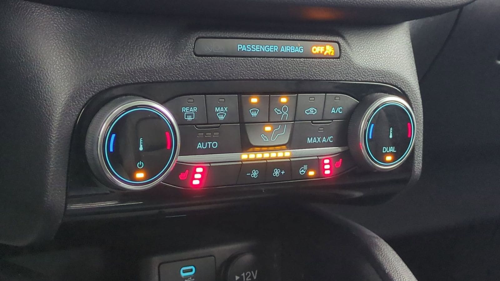 Thumbnail: 2022 Ford Escape - 29