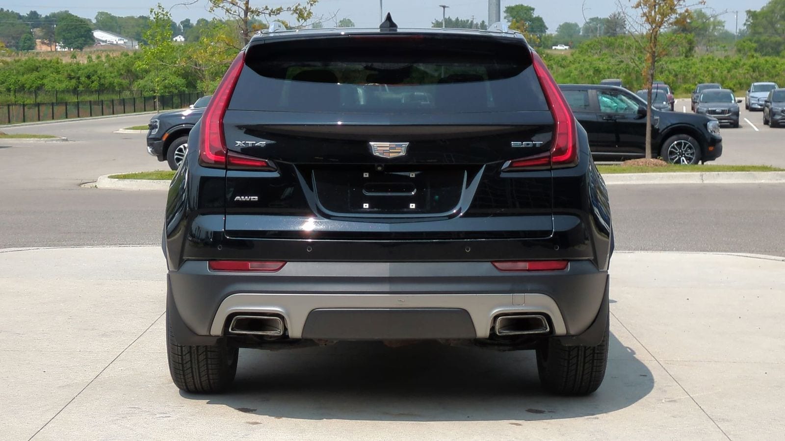 Thumbnail: 2019 Cadillac XT4 - 4