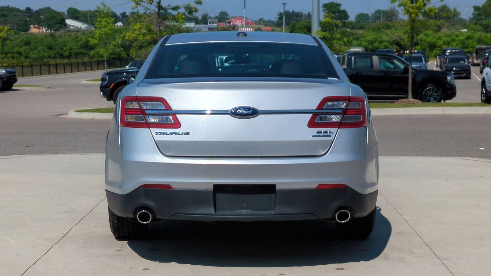 Thumbnail: 2014 Ford Taurus - 5