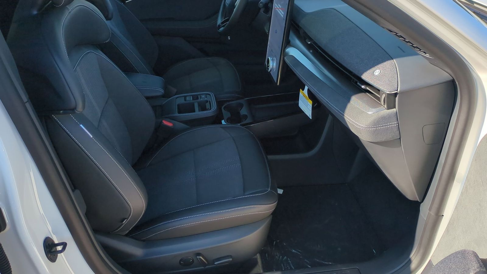 Thumbnail: 2025 Ford Mustang Mach-E - 22