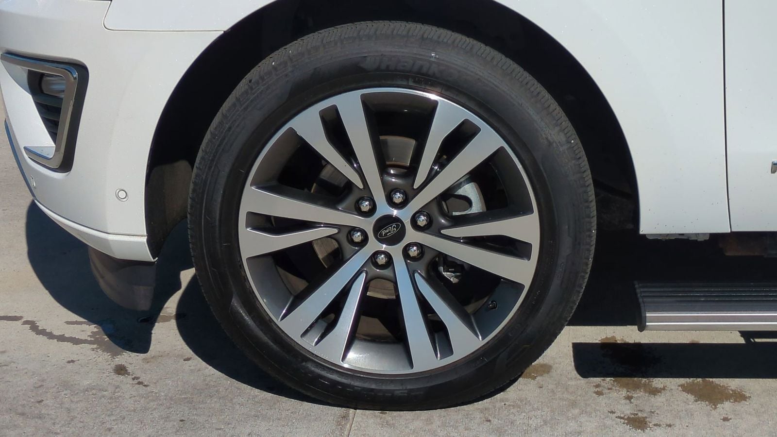 Thumbnail: 2020 Ford Expedition - 13