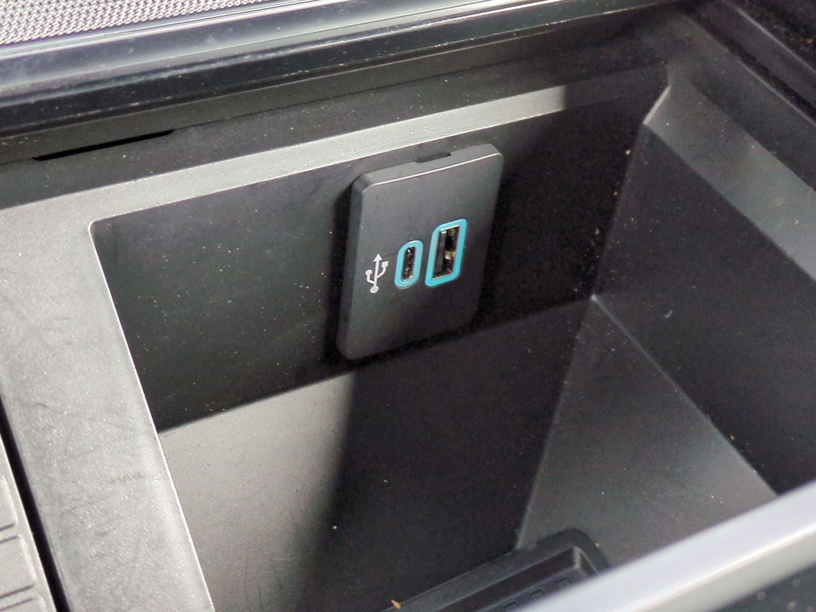 Thumbnail: 2025 Ford F-350 - 38