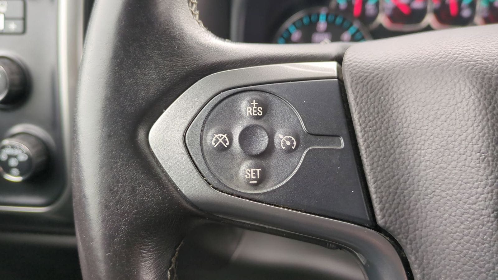 Thumbnail: 2016 Chevrolet Silverado 1500 - 26