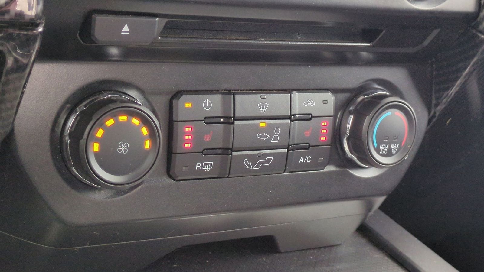 Thumbnail: 2016 Ford F-150 - 35