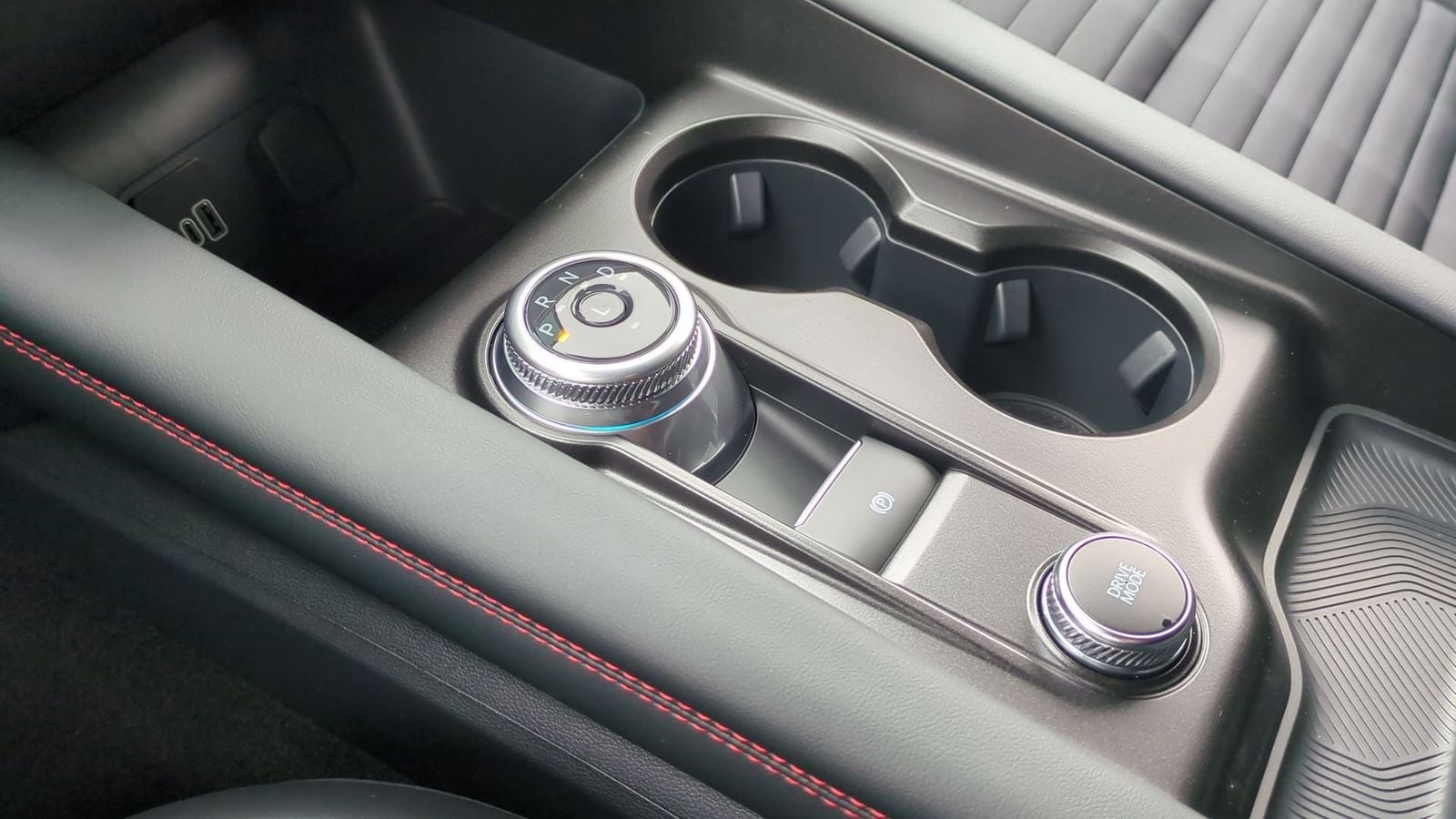 Thumbnail: 2026 Ford Explorer - 31