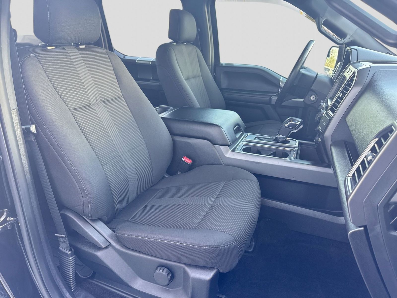 Thumbnail: 2016 Ford F-150 - 23