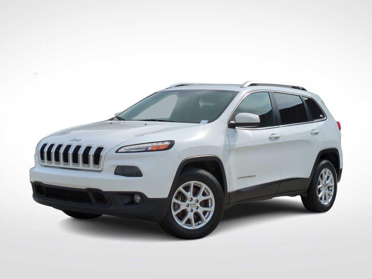 Used 2015 Jeep Cherokee Latitude with VIN 1C4PJMCSXFW674095 for sale in Washington, MI
