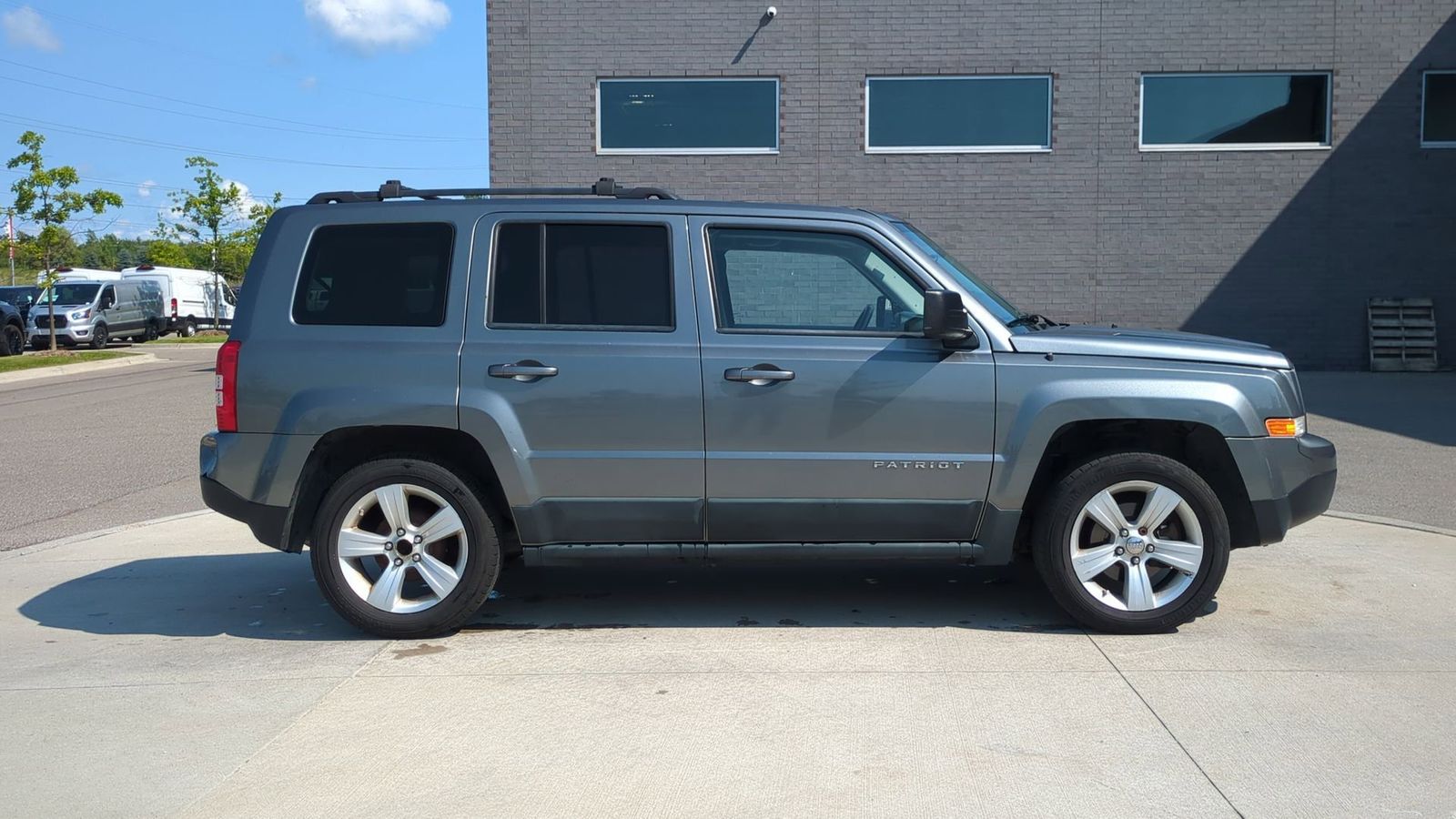 Thumbnail: 2012 Jeep Patriot - 8