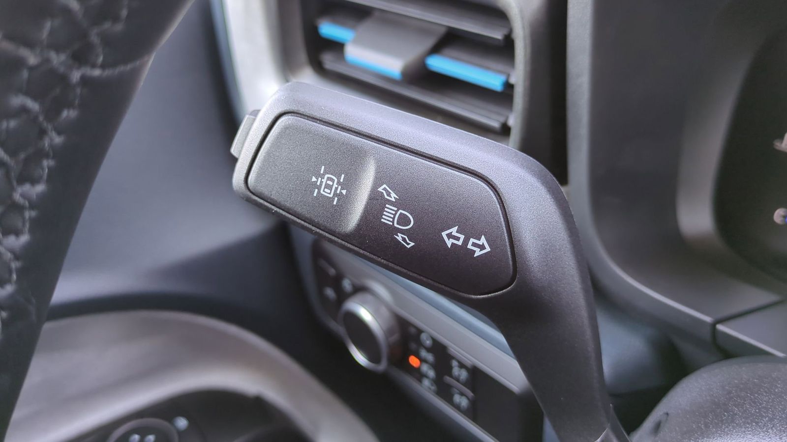 Thumbnail: 2025 Ford Maverick - 23